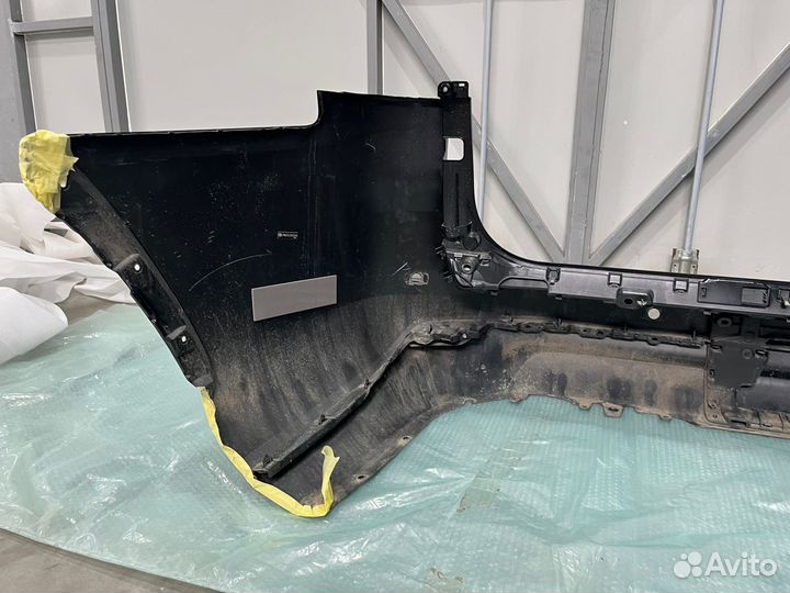 Бампер задний Toyota Land Cruiser 300