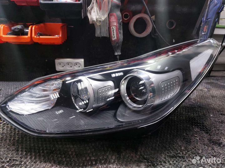 Фара левая Kia Sportage 4
