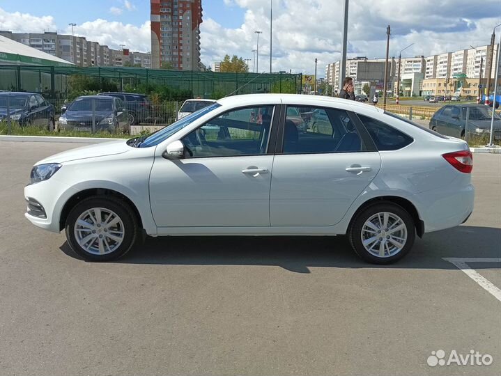 LADA Granta 1.6 МТ, 2023