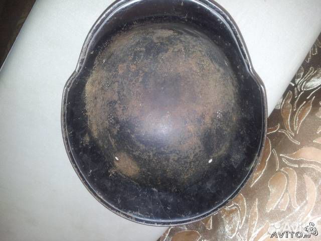 Каска немецкая м34,значки