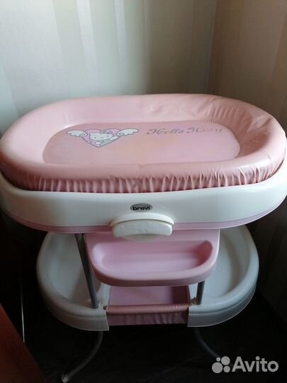 Пеленальный столик с ванночкой. Brevi