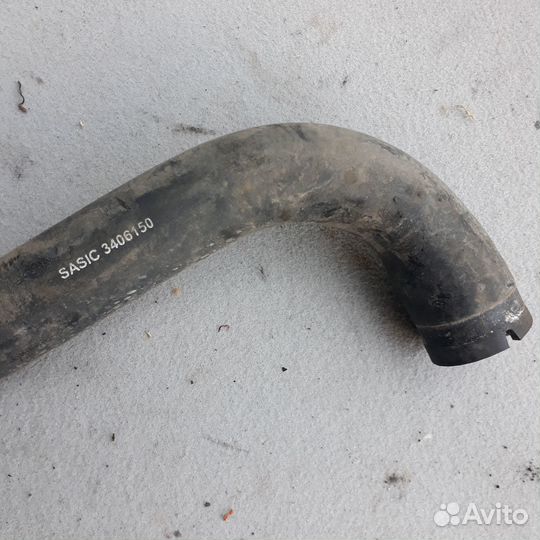 Патрубок охлаждения к радиатору Форд Фокус 2 1.6