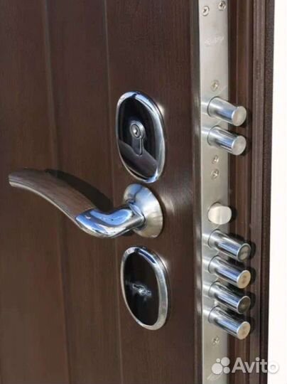 Замена дверных замков, вскрытие замков