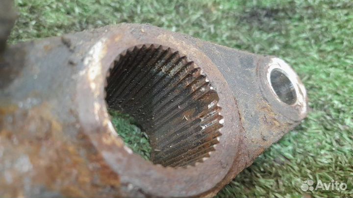 Пятка торсиона Mitsubishi Pajero Sport 3.0 2007