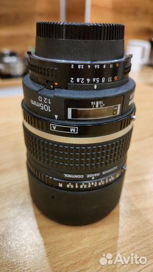 Nikon 105mm f/2D AF DC-Nikkor