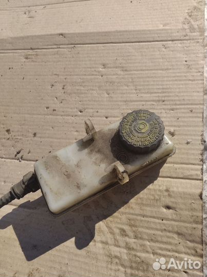 Бачок жидкости Гур Пежо 307