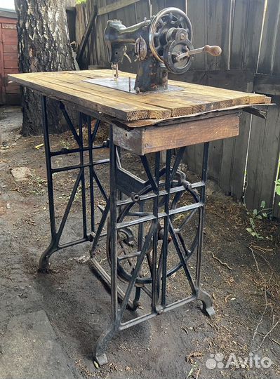 Швейная машина бу