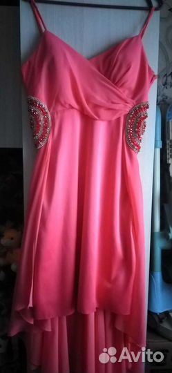 Вечернее платье