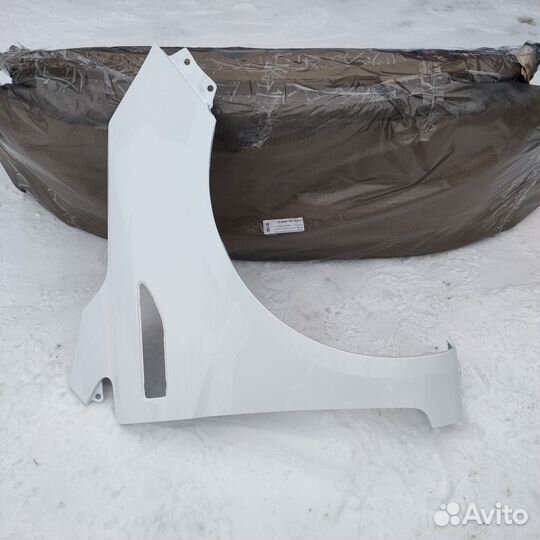 Крыло Kia Rio переднее в цвет авто