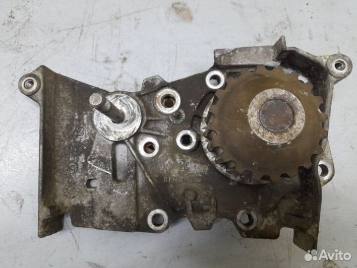 Помпа водяной насос Renault Megane 2 E0A Aa седан