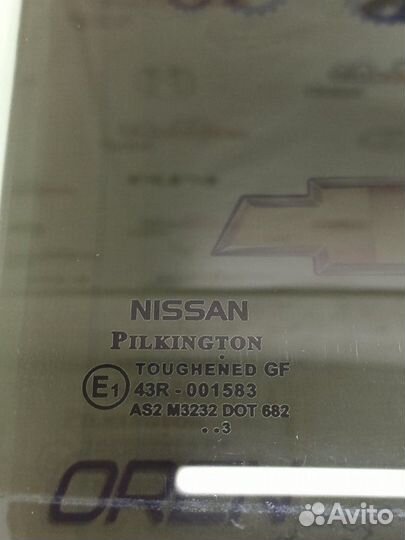 Стекло двери заднее правое Nissan Note E11 1.6