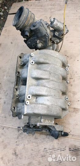 Коллектор впускной 077 133 185 Audi A8 4.2