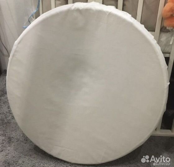 Матрас в круглую кроватку