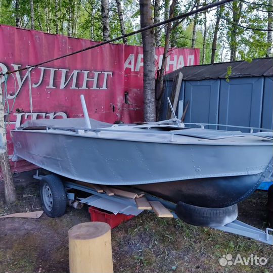 Катер Прогресс 4