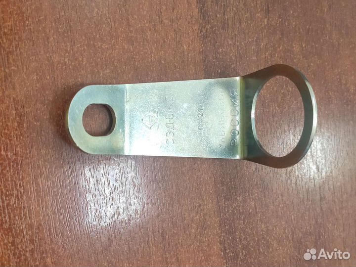 Держатель под вилку на легковой прицеп