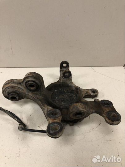 Кулак поворотный задний левый Hyundai Elantra HD 2