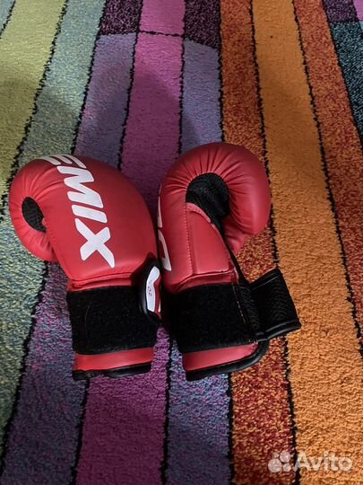 Боксерские перчатки б/у