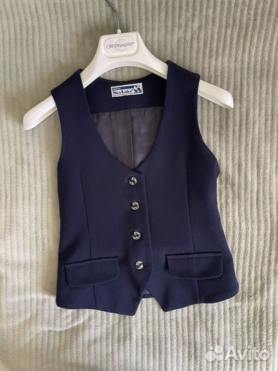 Жилетка детская школьная новая для девочки