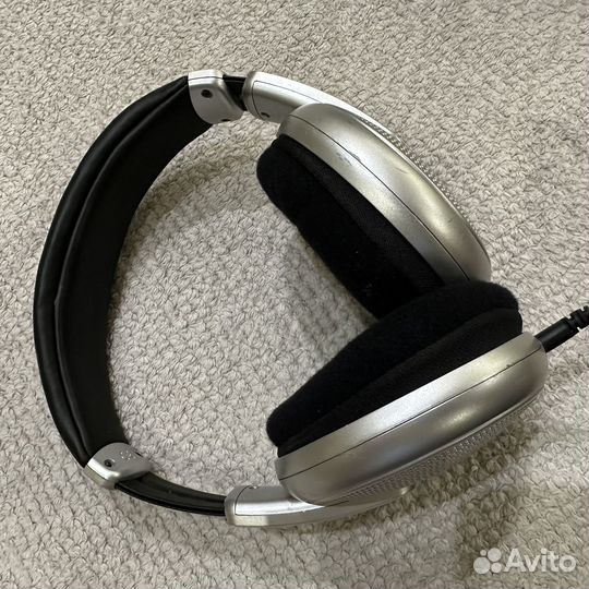 Проводные наушники sony
