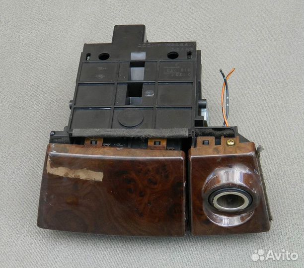 Пепельница Nissan Maxima A33