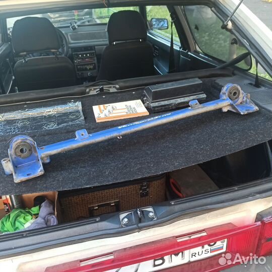 Поперечина с кронштейнами растяжек ваз 2108