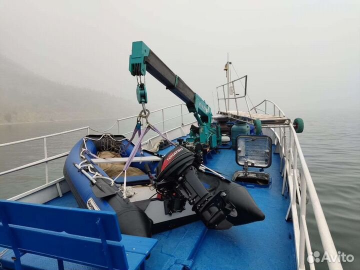 Корабль, катер, теплоход, грузоперевозки