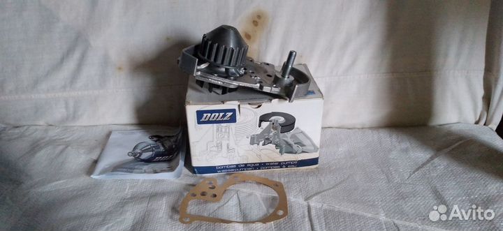 Помпа на renault logan