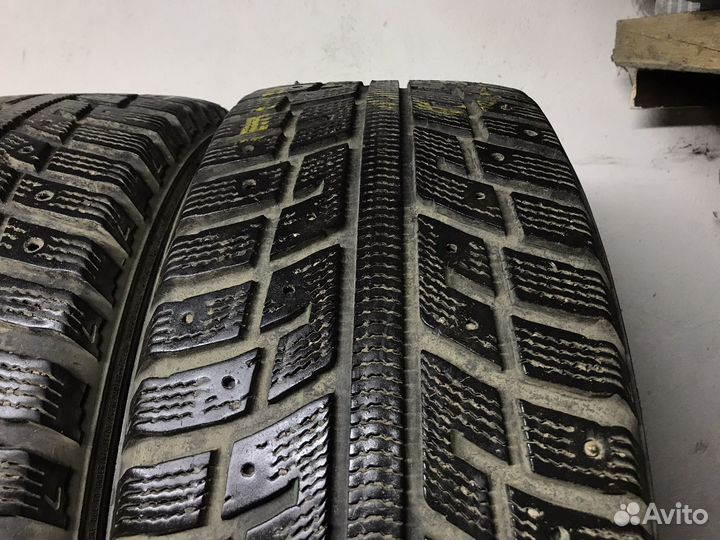 Kumho I'Zen KW22 215/55 R16