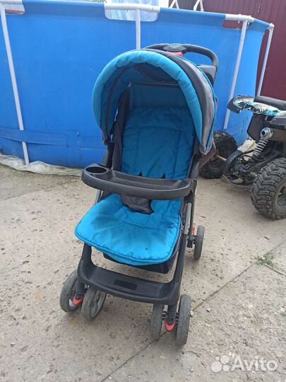Прогулочная коляска