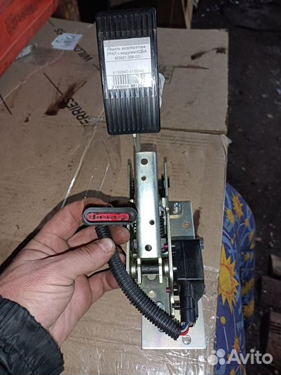 Педаль Акселератора урал с модулем кдба