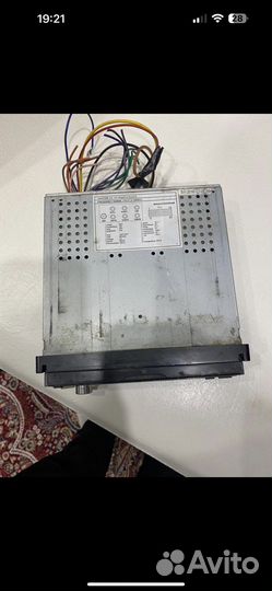 Магнитола с выдвижным экраном