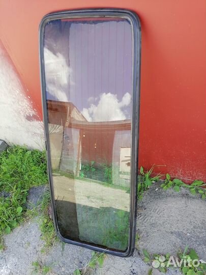 Стекло крышки багажника Нива