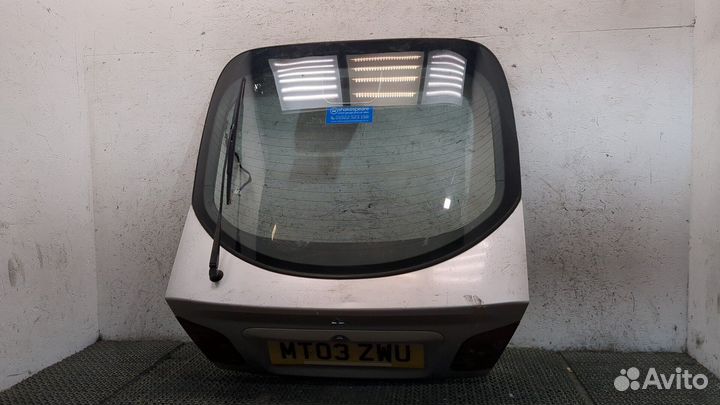 Подсветка номера Mitsubishi Carisma, 2003