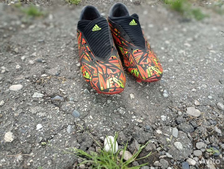 Футбольные бутсы adidas nemeziz messi.1