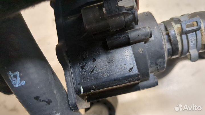 Насос водяной Audi A5 (8T)