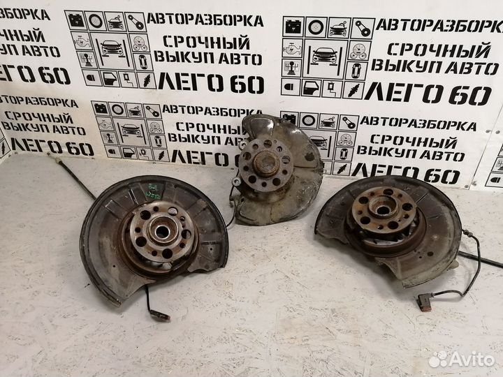 Кулак поворотный Mercedes Benz W212