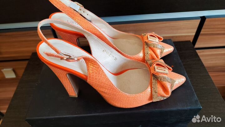 Босоножки женские 38 размер