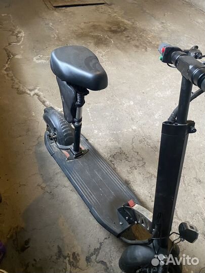 Электросамокат sealup