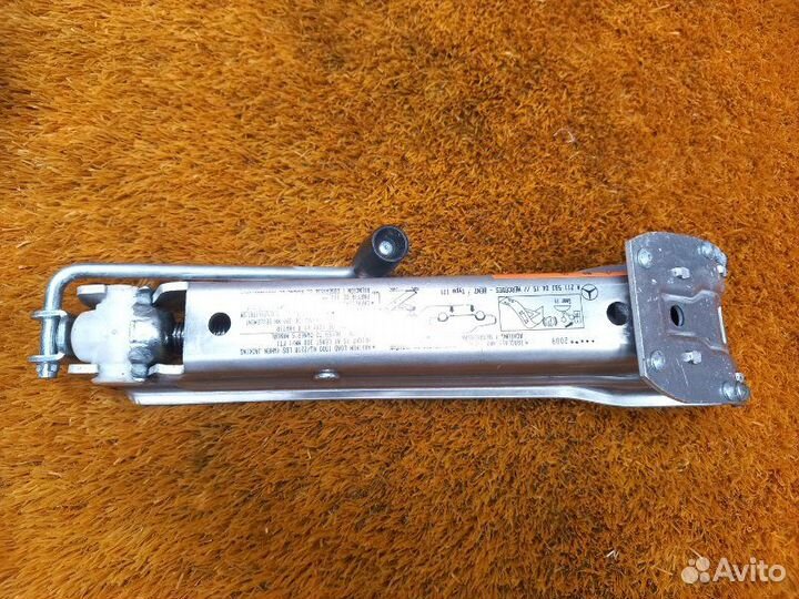 Домкрат Mercedes-Benz E-Class W212 272.952 2009