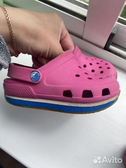 Кроссовки, ботинки, сандали