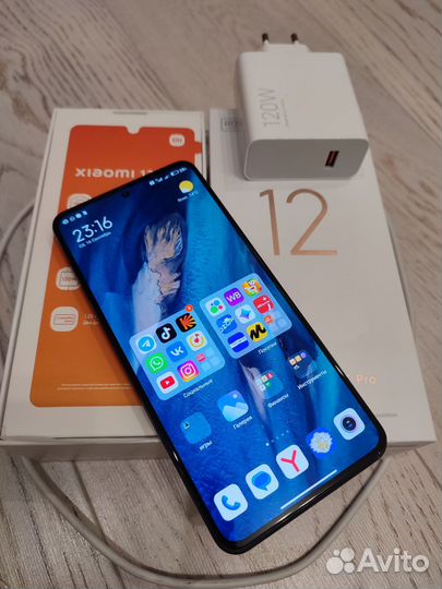 Телефон Xiaomi 12 T Pro
