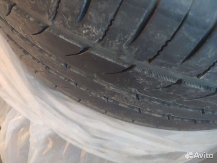 Toyo NanoEnergy 3 215/60 R16