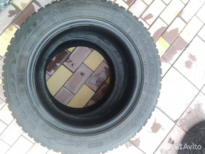 Goodyear Eagle Vector 215/55 R16 93V