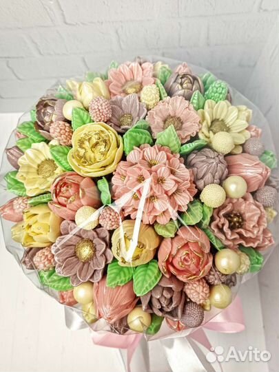 Букет из шоколадных цветов