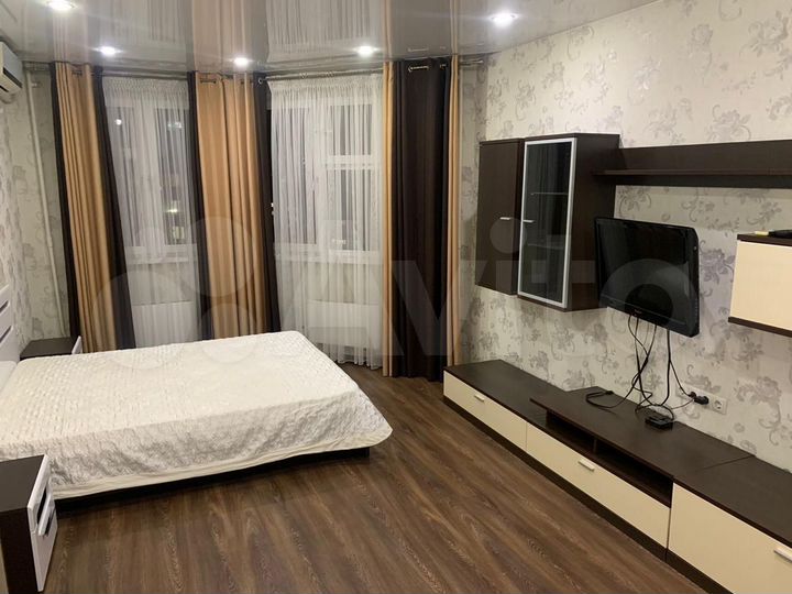 1-к. квартира, 42 м², 21/25 эт.