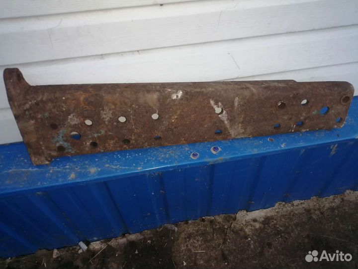 Лонжерон левый мтз 80