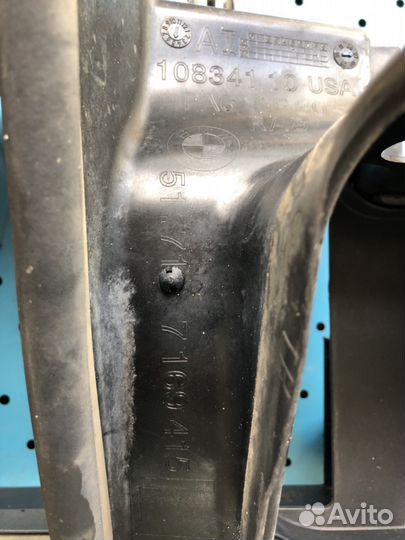 Диффузор масляного радиатора BMW E70 X5