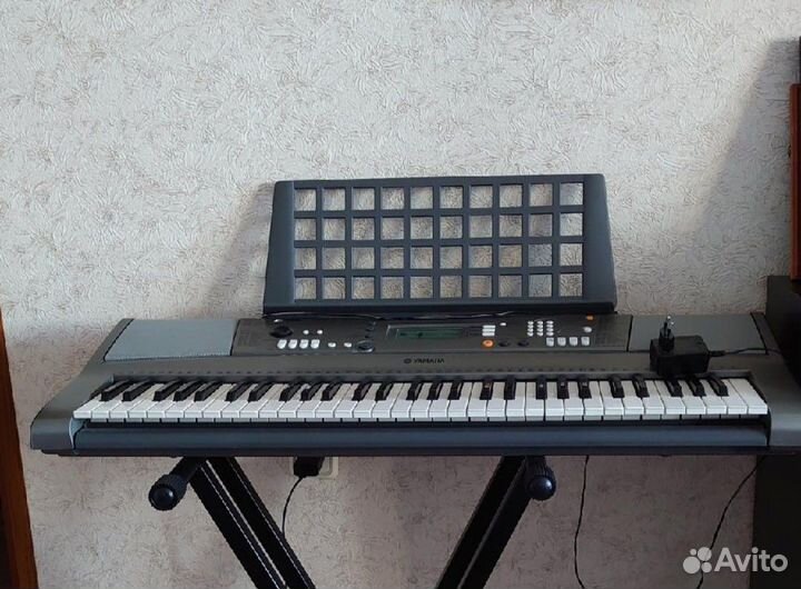 Синтезатор yamaha psr r300