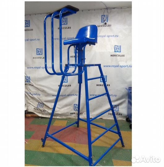 Судейская вышка с регулируемой высотой сидения