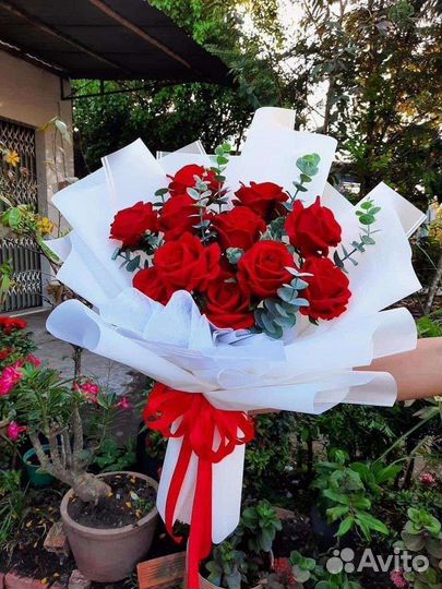 Букет красных роз